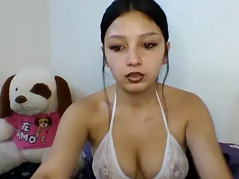 Snapshot of persefxne chatting on 04.03.26 persefxne online show from 04.03.26