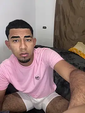 Snapshot of youngalexofficial chatting on 03.04.26 youngalexofficial online show from 03.04.26