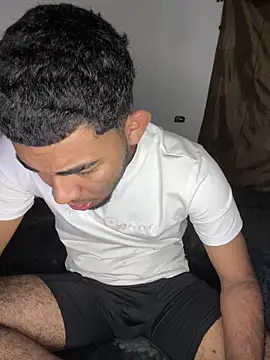 Snapshot of youngalexofficial chatting on 03.14.26 youngalexofficial online show from 03.14.26