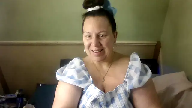 Snapshot of DallaStone chatting on 10.04.25 DallaStone online show from 10.04.25