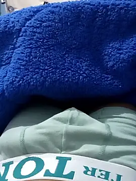 Snapshot of AmbientRha chatting on 01.16.26 AmbientRha online show from 01.16.26