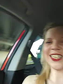 VlaamseMaaike online show from 04.30.26