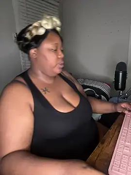 Chocolatebunnyxx96 online show from 03.16.26