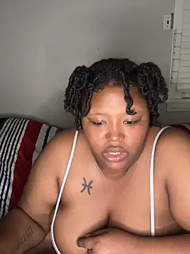 Chocolatebunnyxx96 online show from 04.21.26