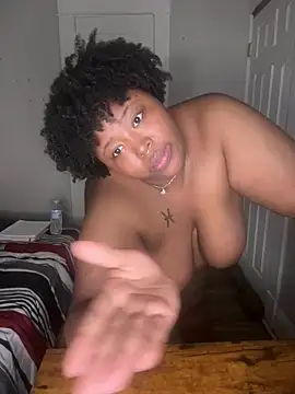 Chocolatebunnyxx96 online show from 04.27.26