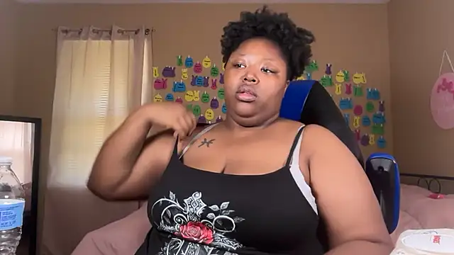 Chocolatebunnyxx96 online show from 06.23.26