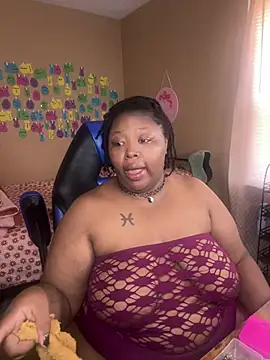 Chocolatebunnyxx96 online show from 07.02.26