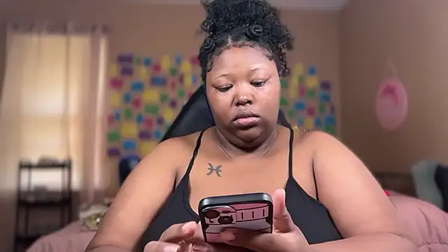 Chocolatebunnyxx96 online show from 07.25.26