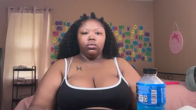 Chocolatebunnyxx96 online show from 07.28.26