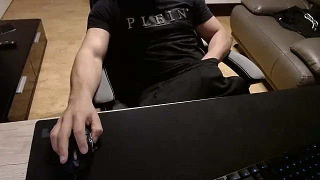 Snapshot of sensualman90 chatting on 01.10.26 sensualman90 online show from 01.10.26