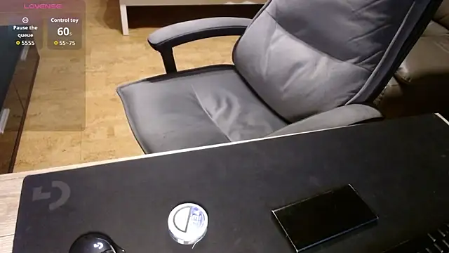 Snapshot of sensualman90 chatting on 01.16.26 sensualman90 online show from 01.16.26