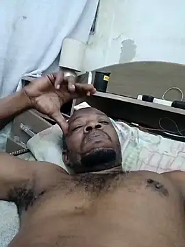 Snapshot of Negaomalinha1 chatting on 02.17.26 Negaomalinha1 online show from 02.17.26