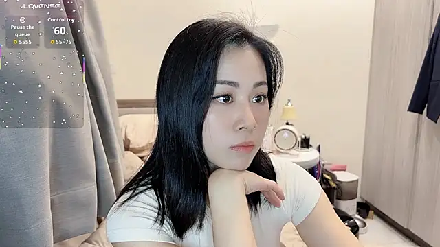 Snapshot of BabyOneDaily chatting on 05.10.26 BabyOneDaily online show from 05.10.26