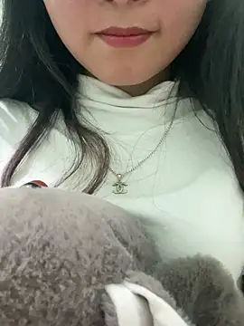 Snapshot of mode-bae chatting on 01.14.26 mode-bae online show from 01.14.26