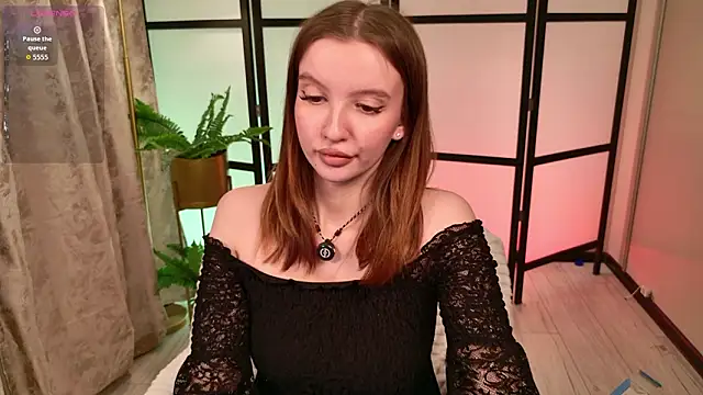 Snapshot of Layla_Bloom chatting on 02.26.26 Layla Bloom online show from 02.26.26