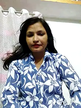 Snapshot of Priyaa_1433 chatting on 06.22.26 Priyaa 1433 online show from 06.22.26
