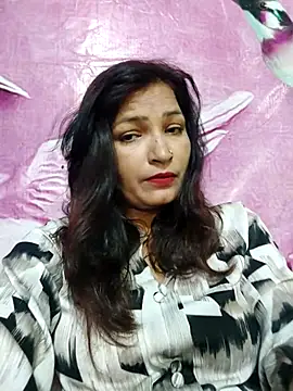 Snapshot of Priyaa_1433 chatting on 07.05.26 Priyaa 1433 online show from 07.05.26
