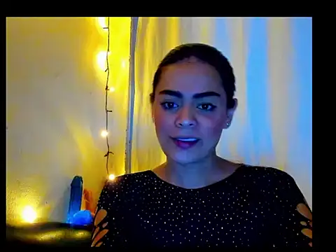 Snapshot of Antonella_Gomez22 chatting on 01.12.26 Antonella Gomez22 online show from 01.12.26