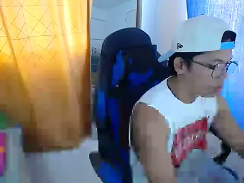 holly oreo online show from 07.01.26