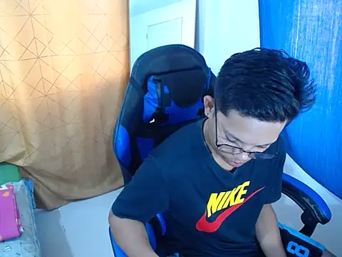 holly oreo online show from 07.19.26