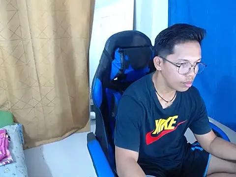 holly oreo online show from 07.20.26