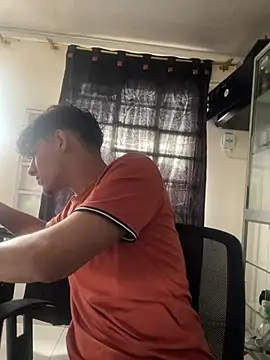 Snapshot of MaxStar26 chatting on 01.18.26 MaxStar26 online show from 01.18.26