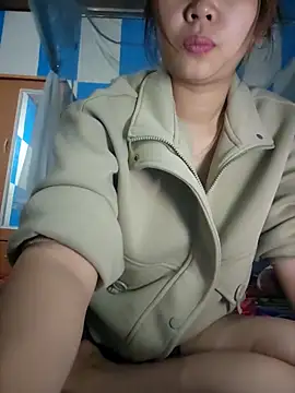 Snapshot of Comebaby-077 chatting on 02.01.26 Comebaby-077 online show from 02.01.26