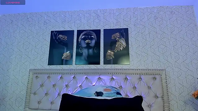 MeganRosseX online show from 03.20.26