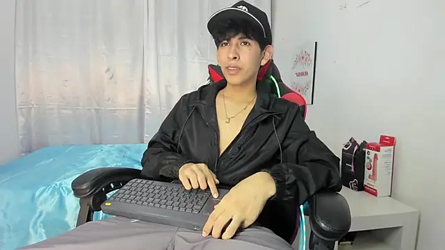 julian xx online show from 05.01.26