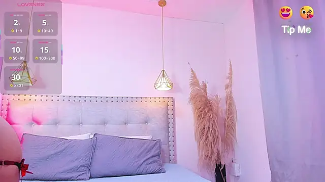Mia dolls18 online show from 04.29.26
