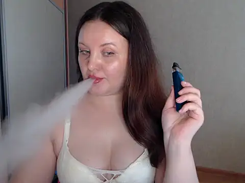 Snapshot of Sabrina_Weaver chatting on 04.04.26 Sabrina Weaver online show from 04.04.26