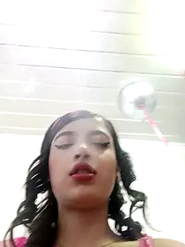 Snapshot of honeyluxe_ chatting on 02.10.26 honeyluxe online show from 02.10.26