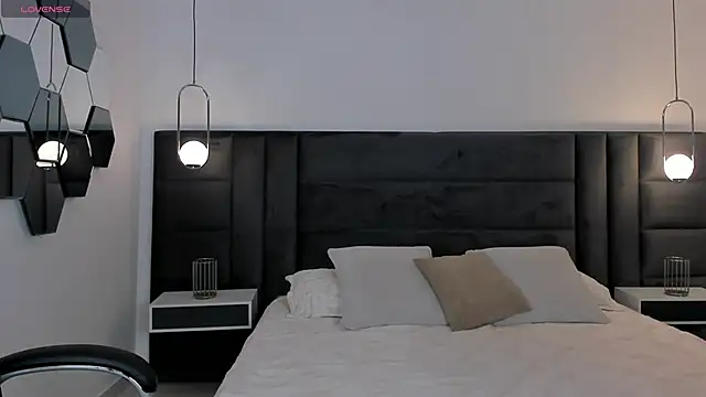 KayraLanne online show from 04.20.26