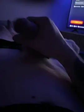 Snapshot of Iconnue chatting on 02.25.26 Iconnue online show from 02.25.26