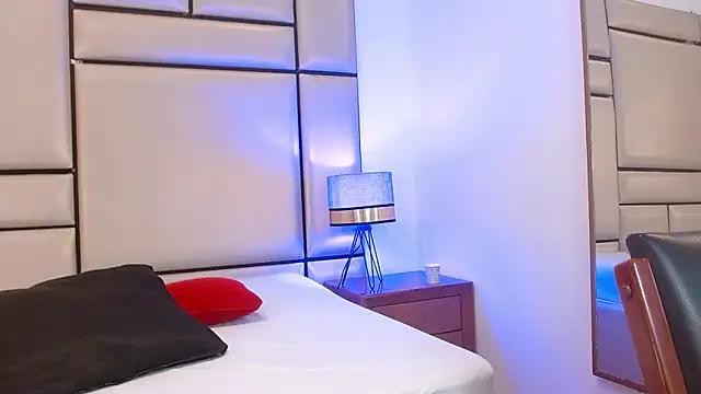 alejandra loppez online show from 02.04.26