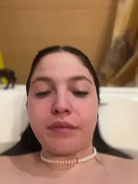 AlexaYvonne online show from 02.18.26