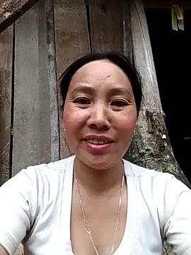 Snapshot of vesla-2k chatting on 04.01.26 vesla-2k online show from 04.01.26