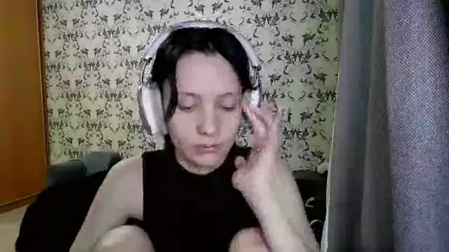 LxayBloom online show from 03.04.26