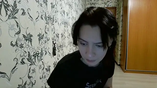 LxayBloom online show from 04.23.26
