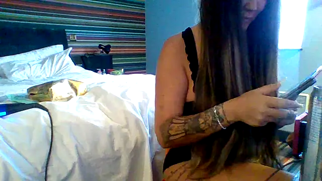 Snapshot of ScottishIvy chatting on 01.19.26 ScottishIvy online show from 01.19.26