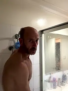 Snapshot of Milkmanjack chatting on 01.08.26 Milkmanjack online show from 01.08.26