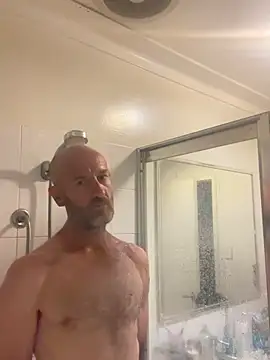 Snapshot of Milkmanjack chatting on 02.05.26 Milkmanjack online show from 02.05.26