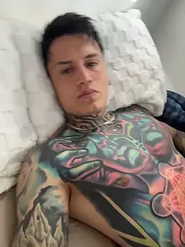 Snapshot of Chrissblack chatting on 02.04.26 Chrissblack online show from 02.04.26