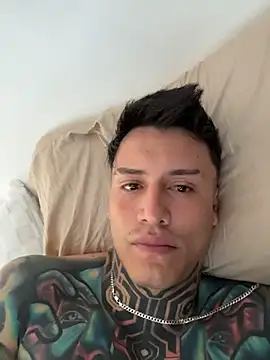 Snapshot of Chrissblack chatting on 02.15.26 Chrissblack online show from 02.15.26