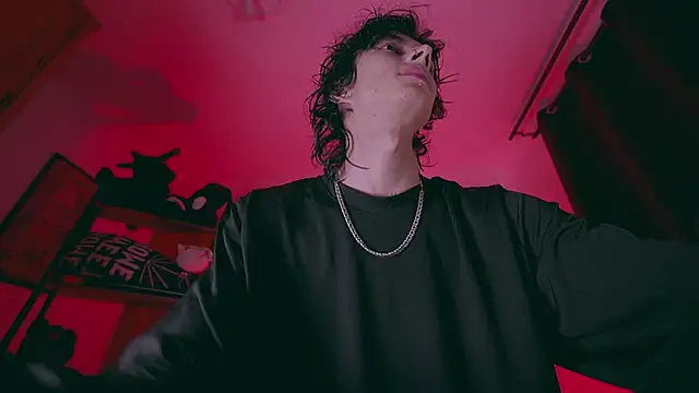 Snapshot of Olliver___y chatting on 02.05.26 Olliver y online show from 02.05.26