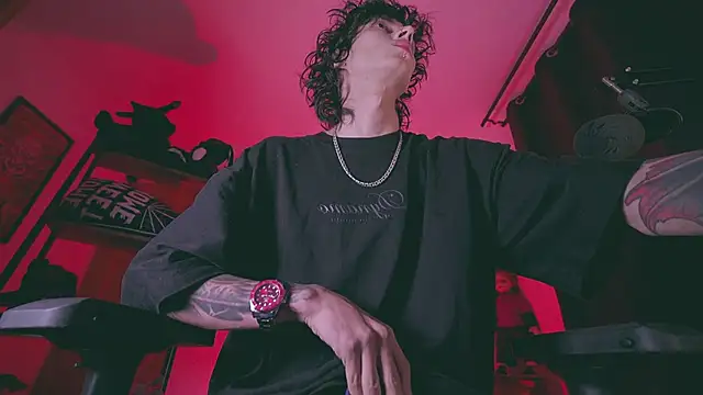 Snapshot of Olliver___y chatting on 02.09.26 Olliver y online show from 02.09.26