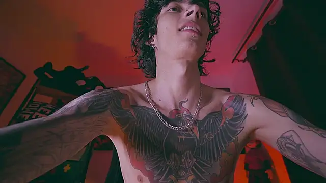 Snapshot of Olliver___y chatting on 03.16.26 Olliver y online show from 03.16.26