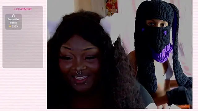 Snapshot of princesssukii chatting on 06.27.26 princesssukii online show from 06.27.26