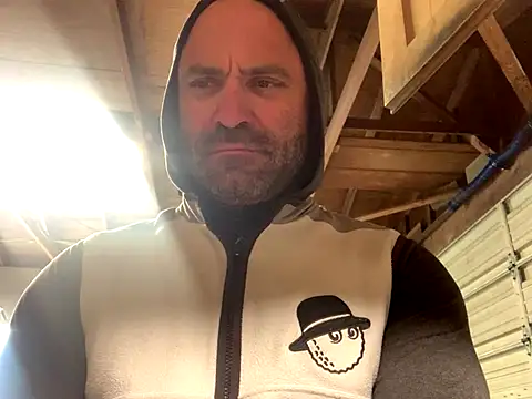 Snapshot of calimeatstick chatting on 01.06.26 calimeatstick online show from 01.06.26