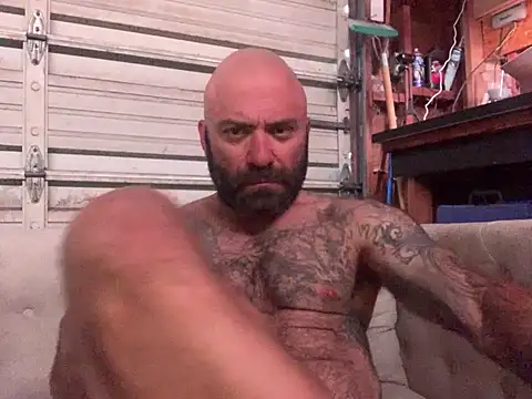 Snapshot of calimeatstick chatting on 02.28.26 calimeatstick online show from 02.28.26